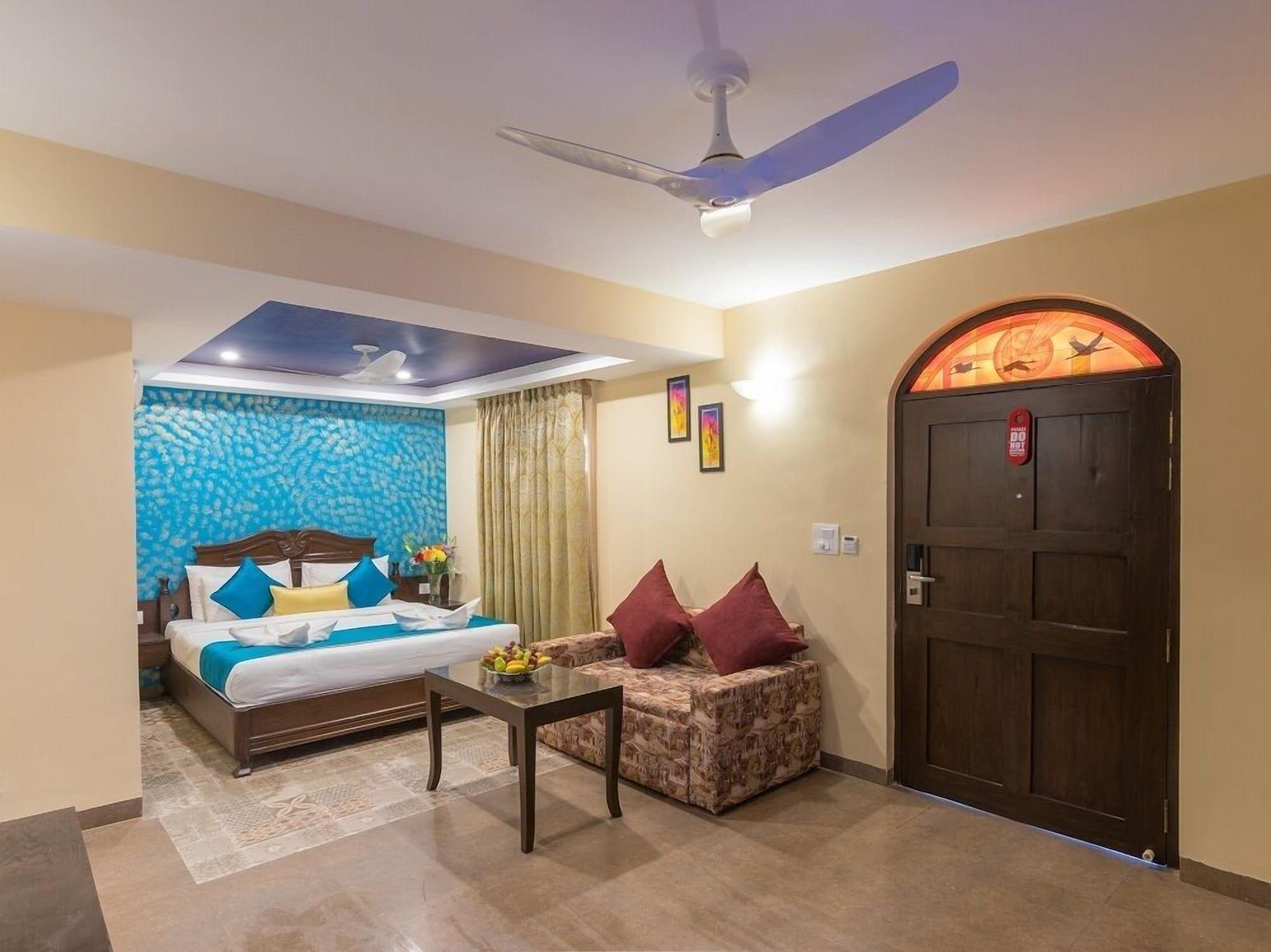 Resort Terra Paraiso Калангуте Екстериор снимка