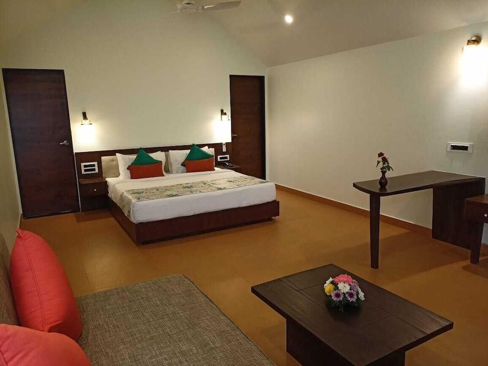 Resort Terra Paraiso Калангуте Екстериор снимка